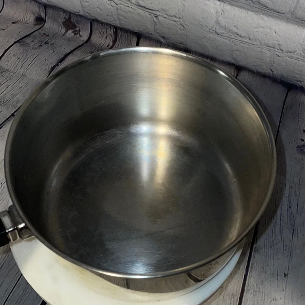 Farberware Vintage Stainless Steel 2 Quart Saucepan with Black Handle